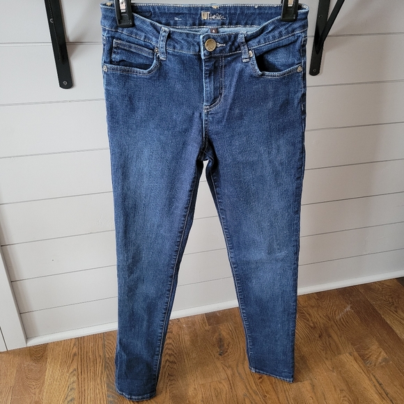 Kut from the Kloth Denim - 🔹️HP🔹️Kut from the Kloth skinny jeans size 4 dark wash